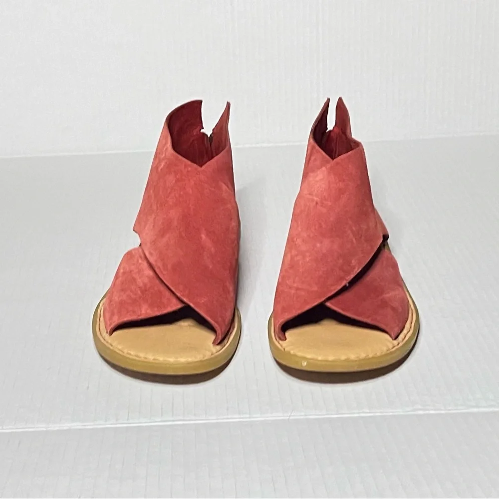 Born Iwa Sandals - Picture 10 of 13